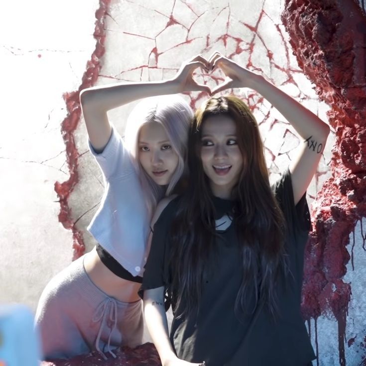 ジス (BLACKPINK)の最近の活動写真