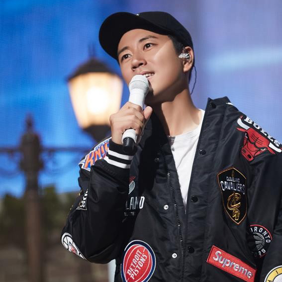 젝스키스 최근 활동샷