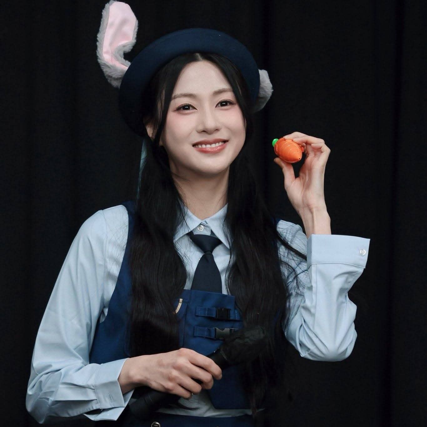 Recent activity shot of Oh Hayoung (Apink)