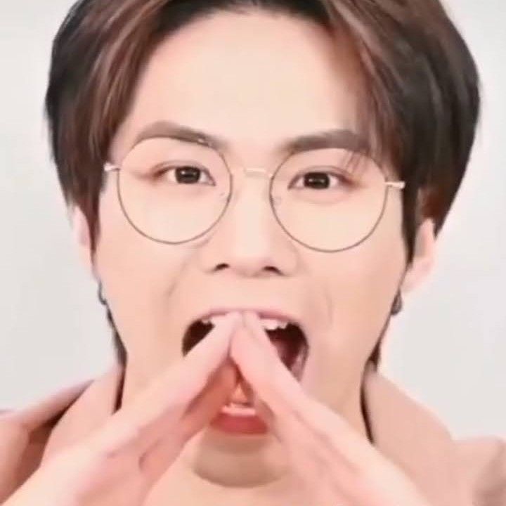 Behind-the-scenes cut of Rocky