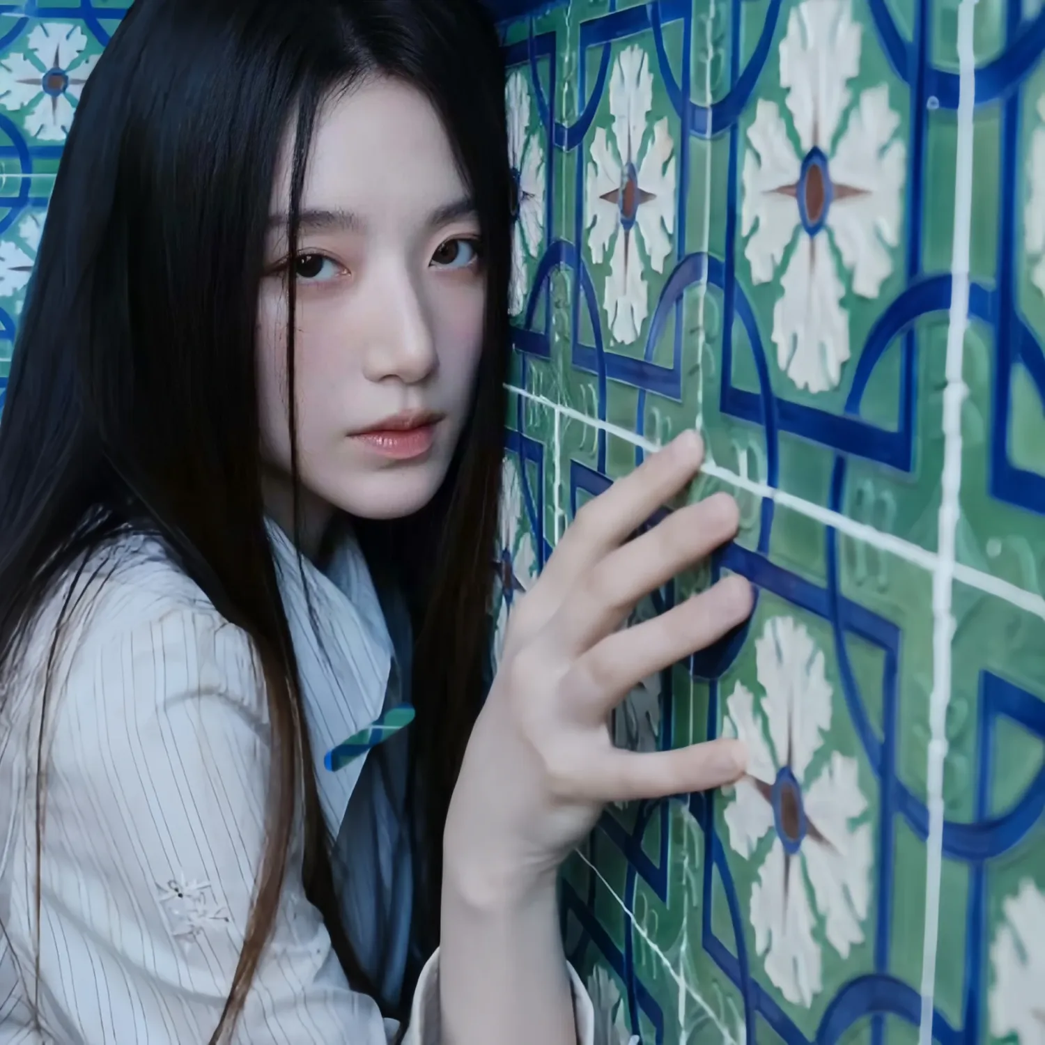 Recent activity shot of Shuhua (i-dle)