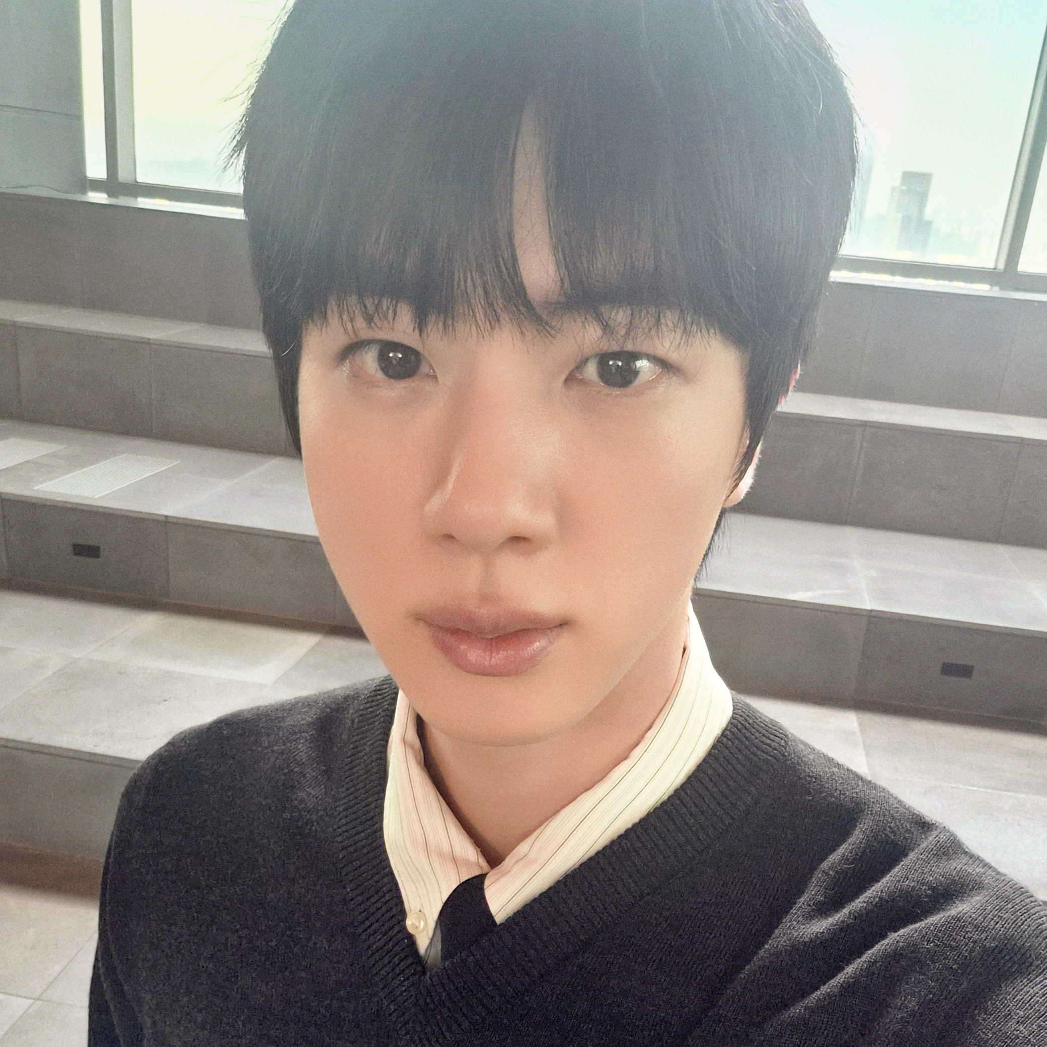 Behind-the-scenes cut of Jin (BTS)