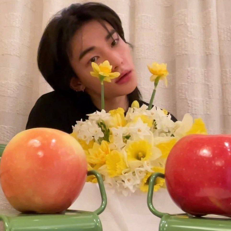 Behind-the-scenes cut of Hyunjin (Stray Kids)