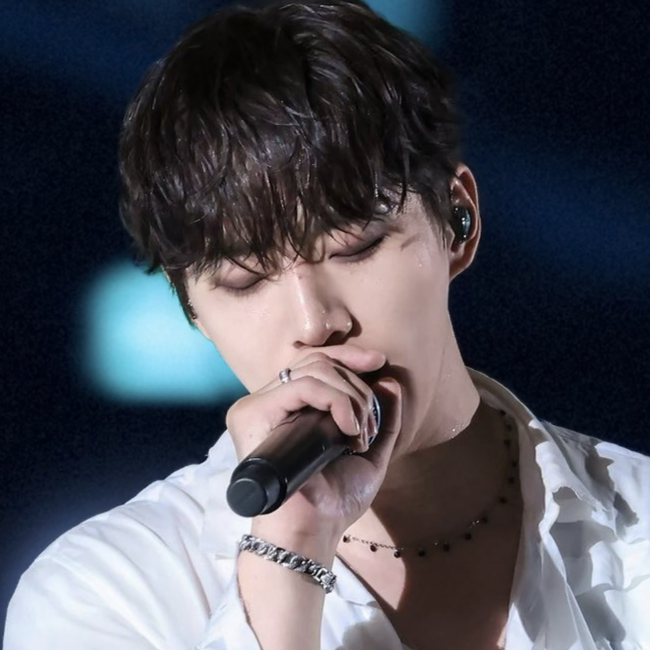 Latest photo of Junho (2PM)