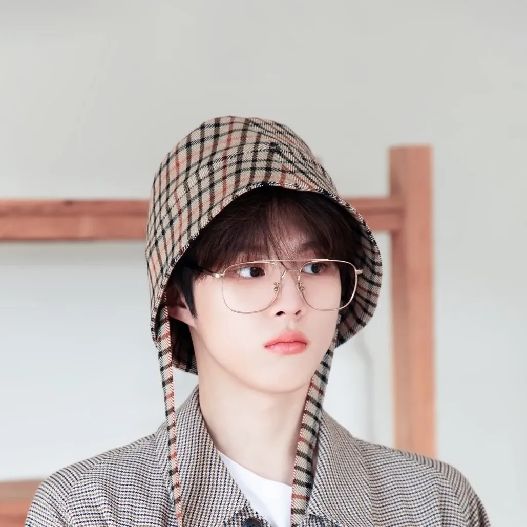 김우석의 비하인드 컷