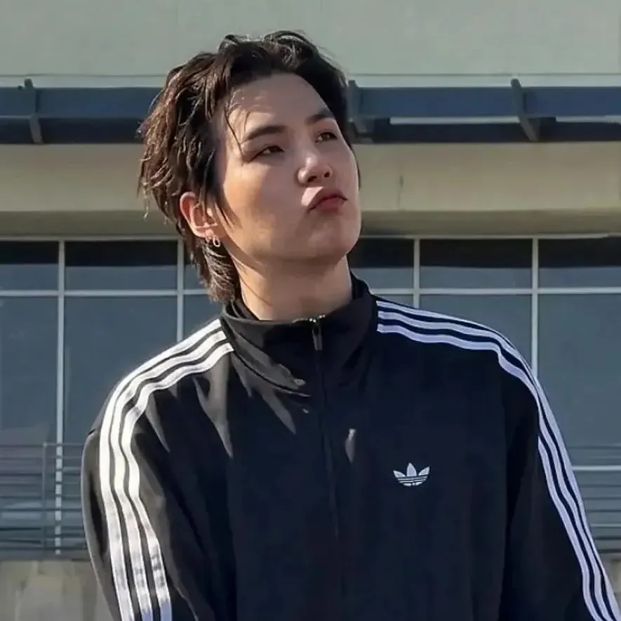 Potret di balik layar SUGA (BTS)