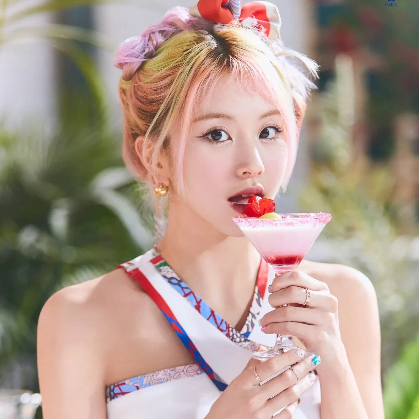 Foto terbaru Chaeyoung (TWICE)