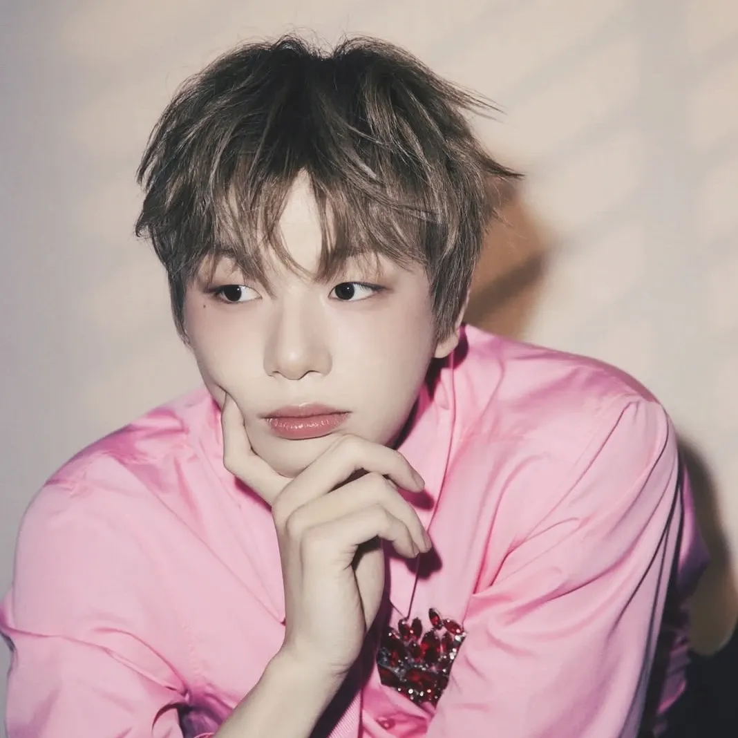Behind-the-scenes cut of Kang Daniel