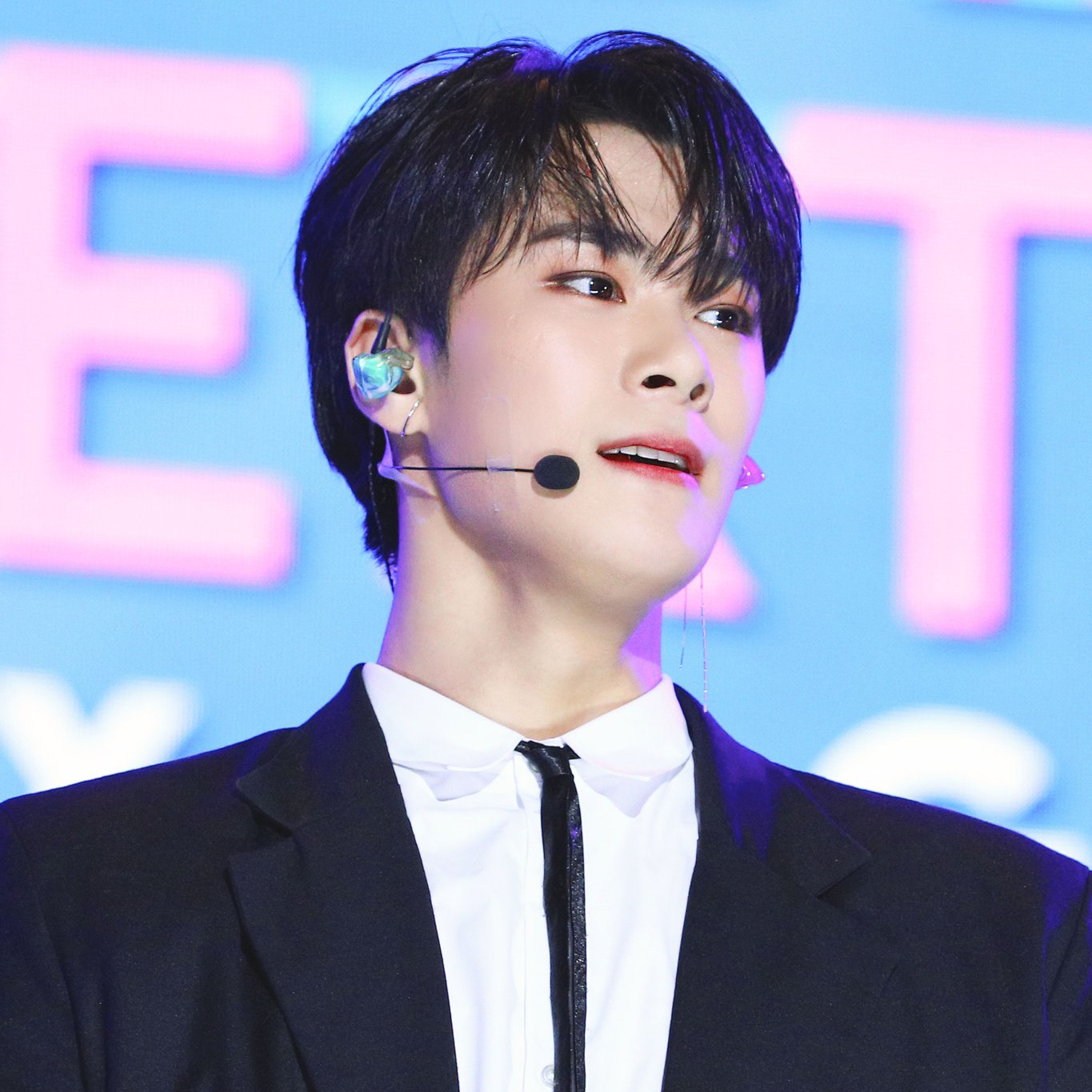 A moment captured by Moonbin (ASTRO)'s fan