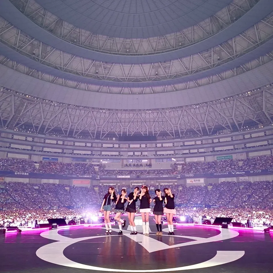 Behind-the-scenes cut of IVE