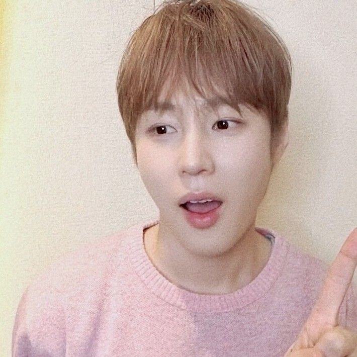 Latest photo of Ha Sungwoon