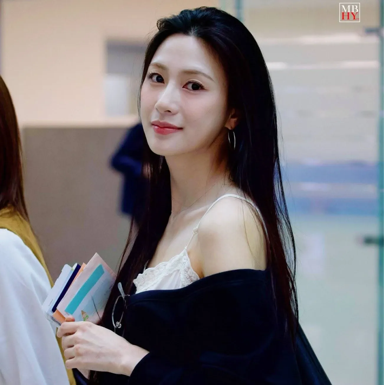 吴夏荣 (Apink)的幕后花絮