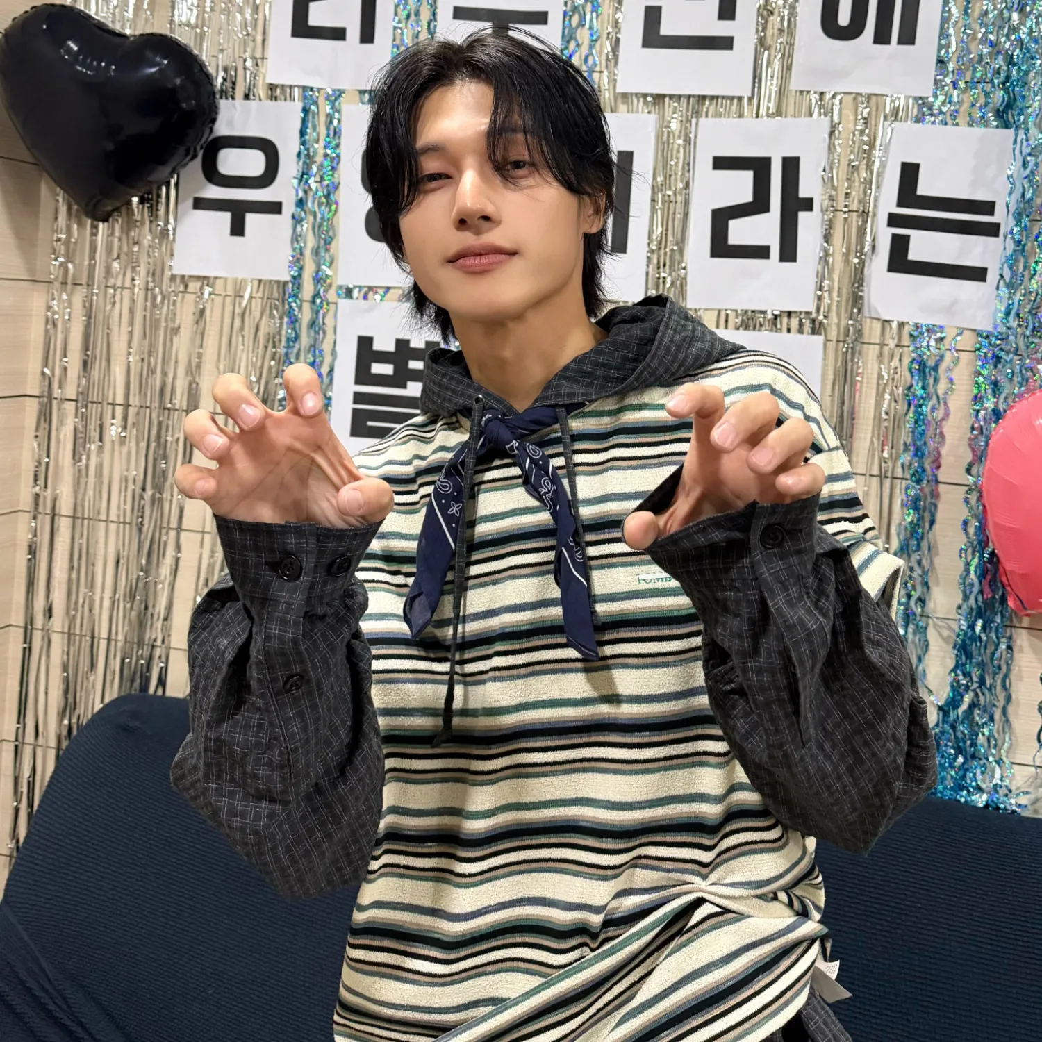 ATEEZ ソウルアンコン フーディー ATEEZ Fandom Community │ No.1 KPOP App CHOEAEDOL