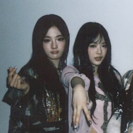 NewJeansの最近の活動写真