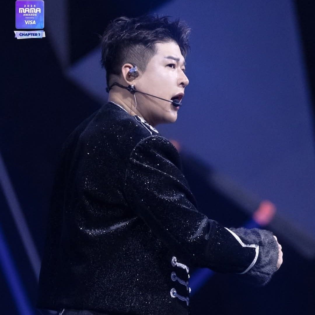 Behind-the-scenes cut of Shindong (Super Junior)