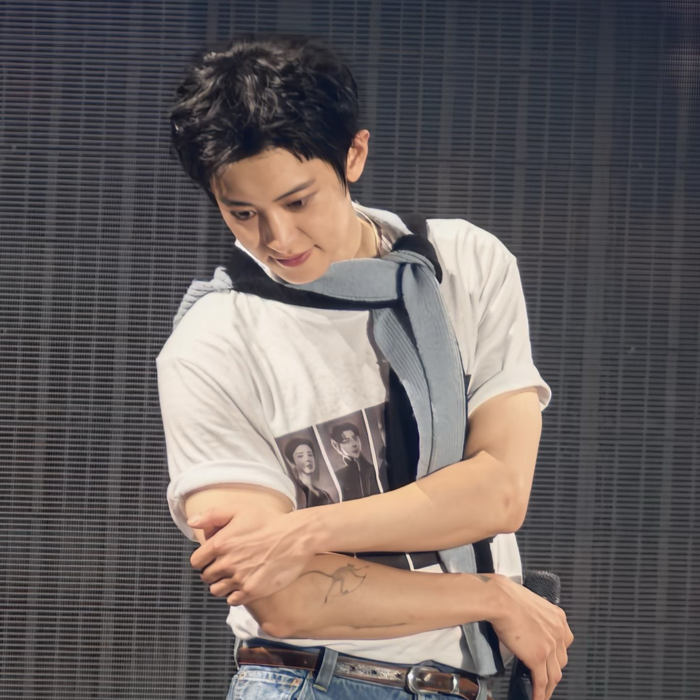 A moment captured by Chanyeol (EXO)'s fan