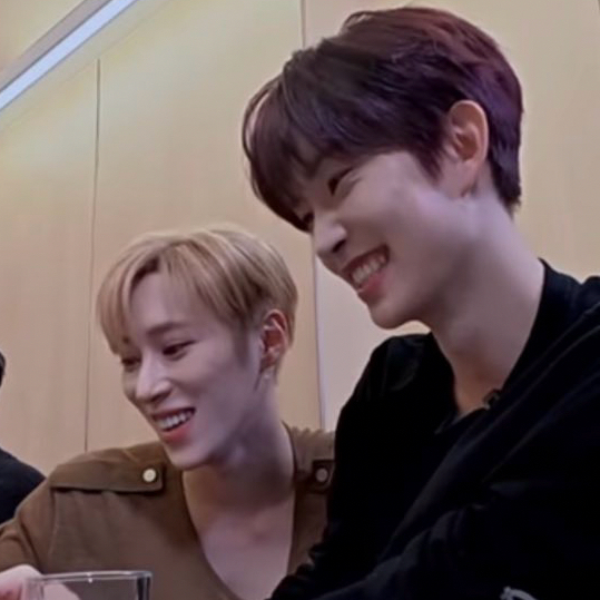 キムゴヌ (ALPHA DRIVE ONE)の舞台裏ショット