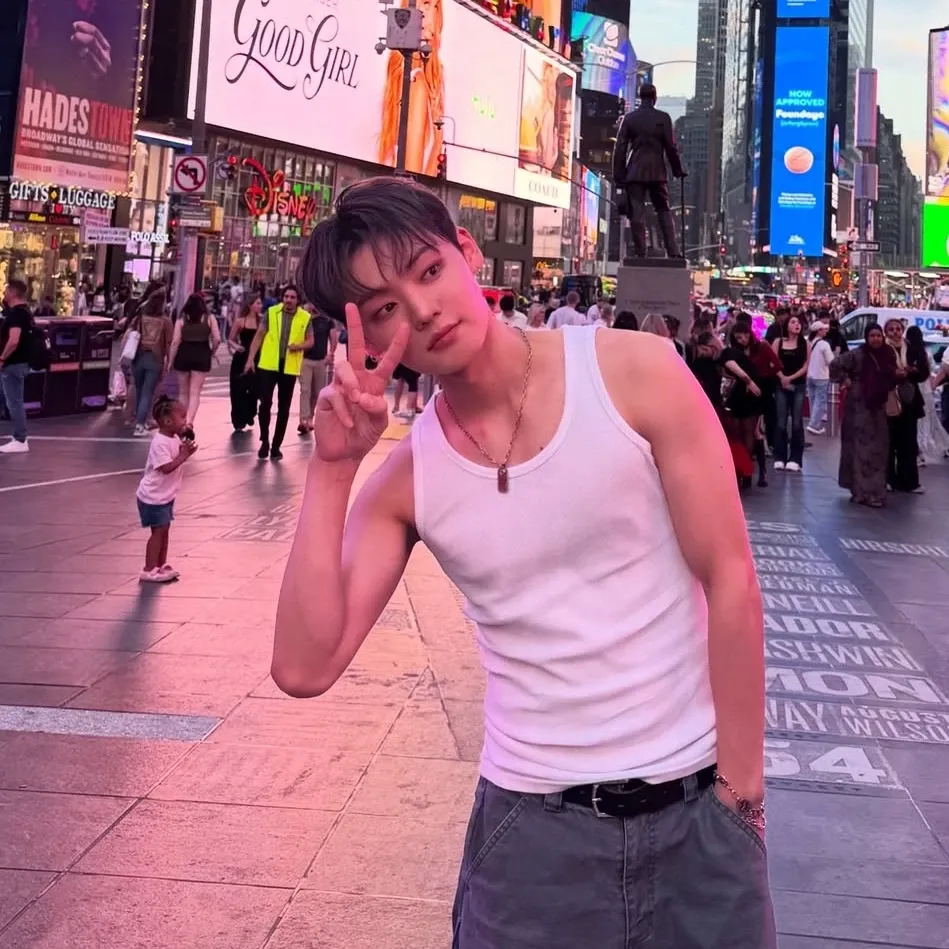 Latest photo of Chan (A.C.E)