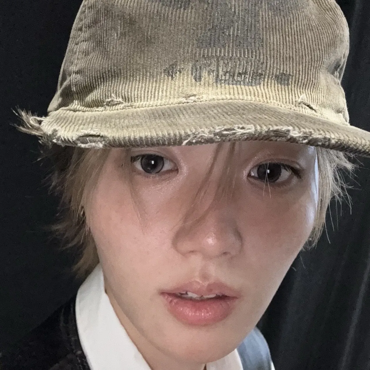 Behind-the-scenes cut of Doyoung (TREASURE)