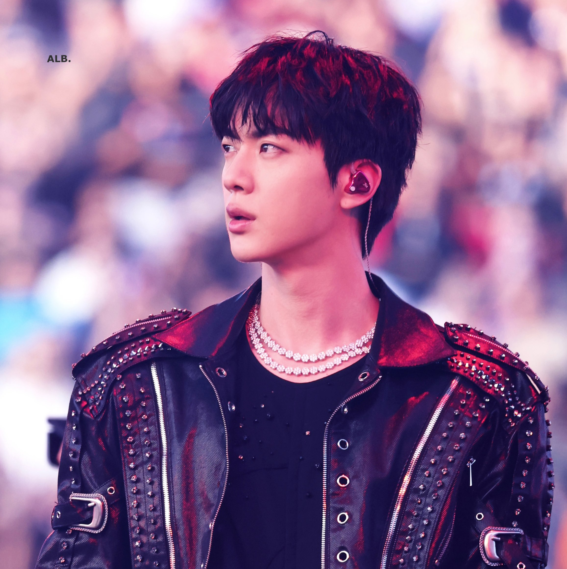Potret di balik layar Jin (BTS)