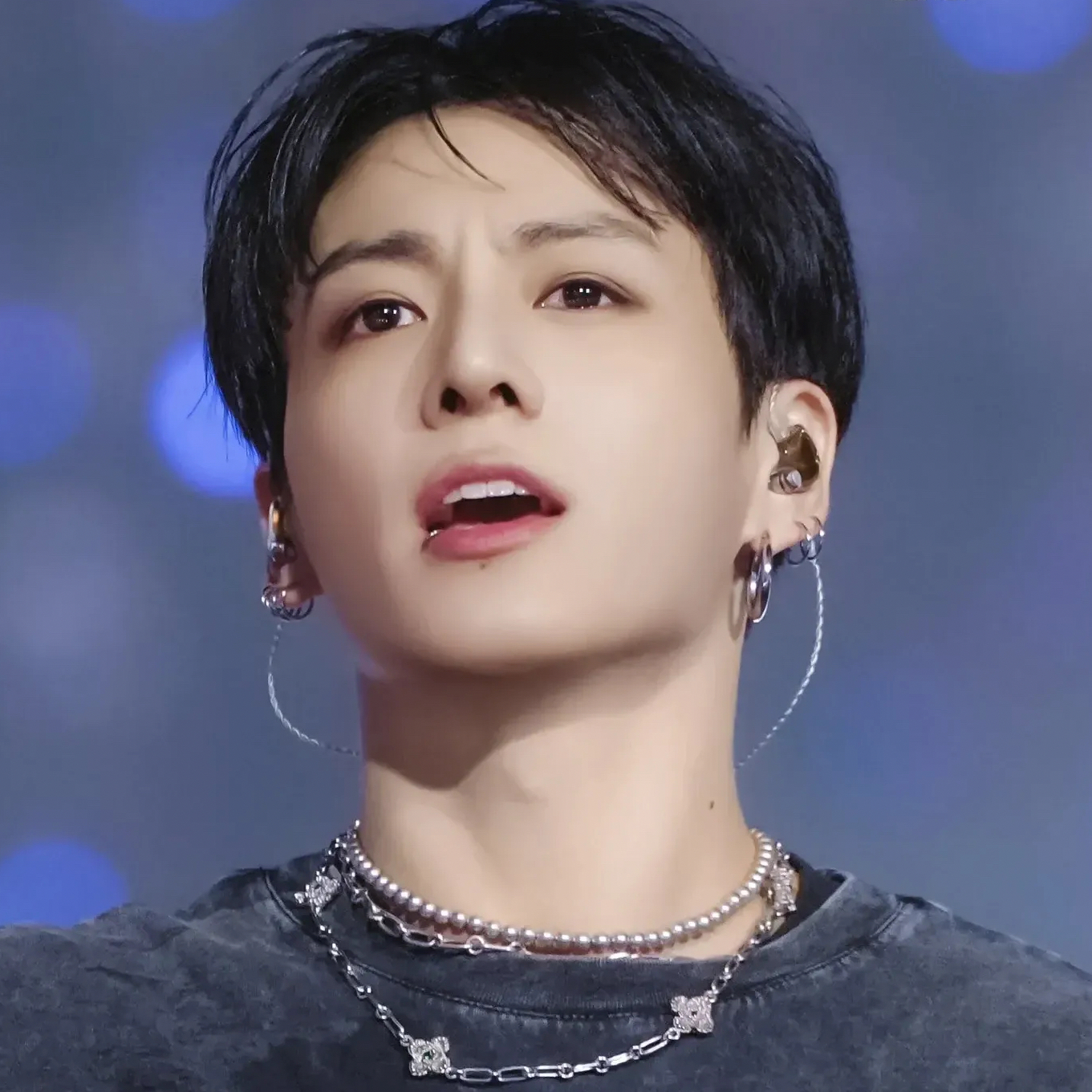 Momen yang diabadikan oleh penggemar Jungkook (BTS)