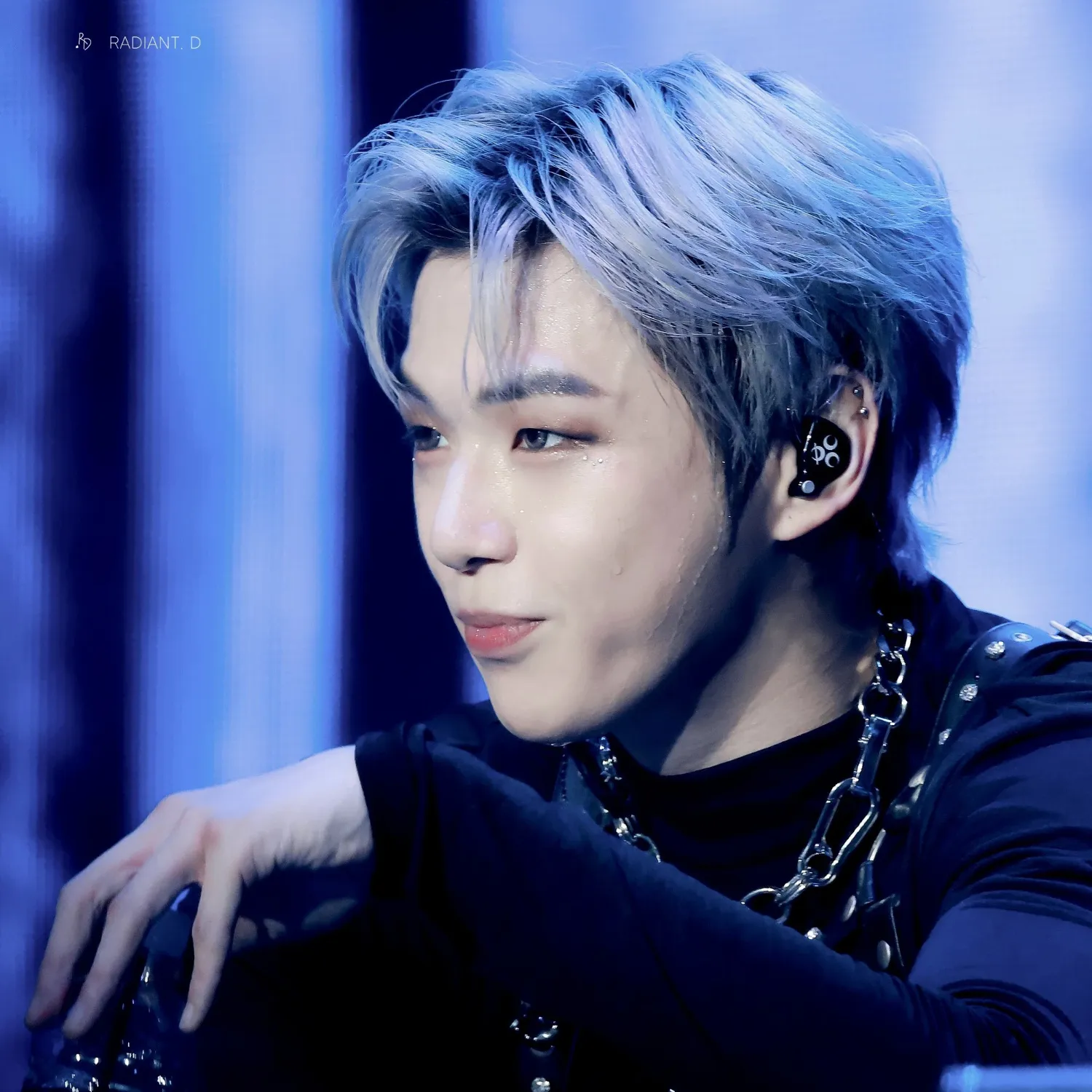 강다니엘의 비하인드 컷