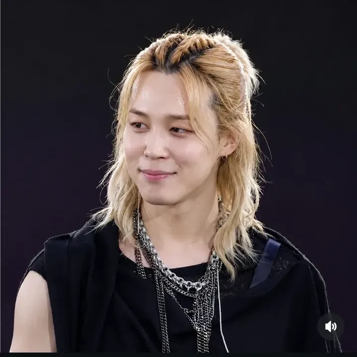 Foto aktivitas terbaru Jimin (BTS)
