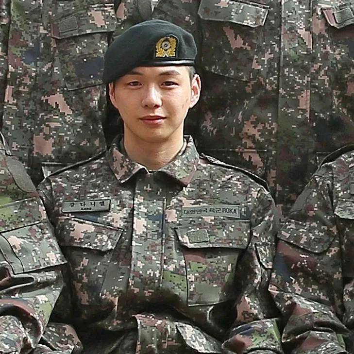 강다니엘의 비하인드 컷