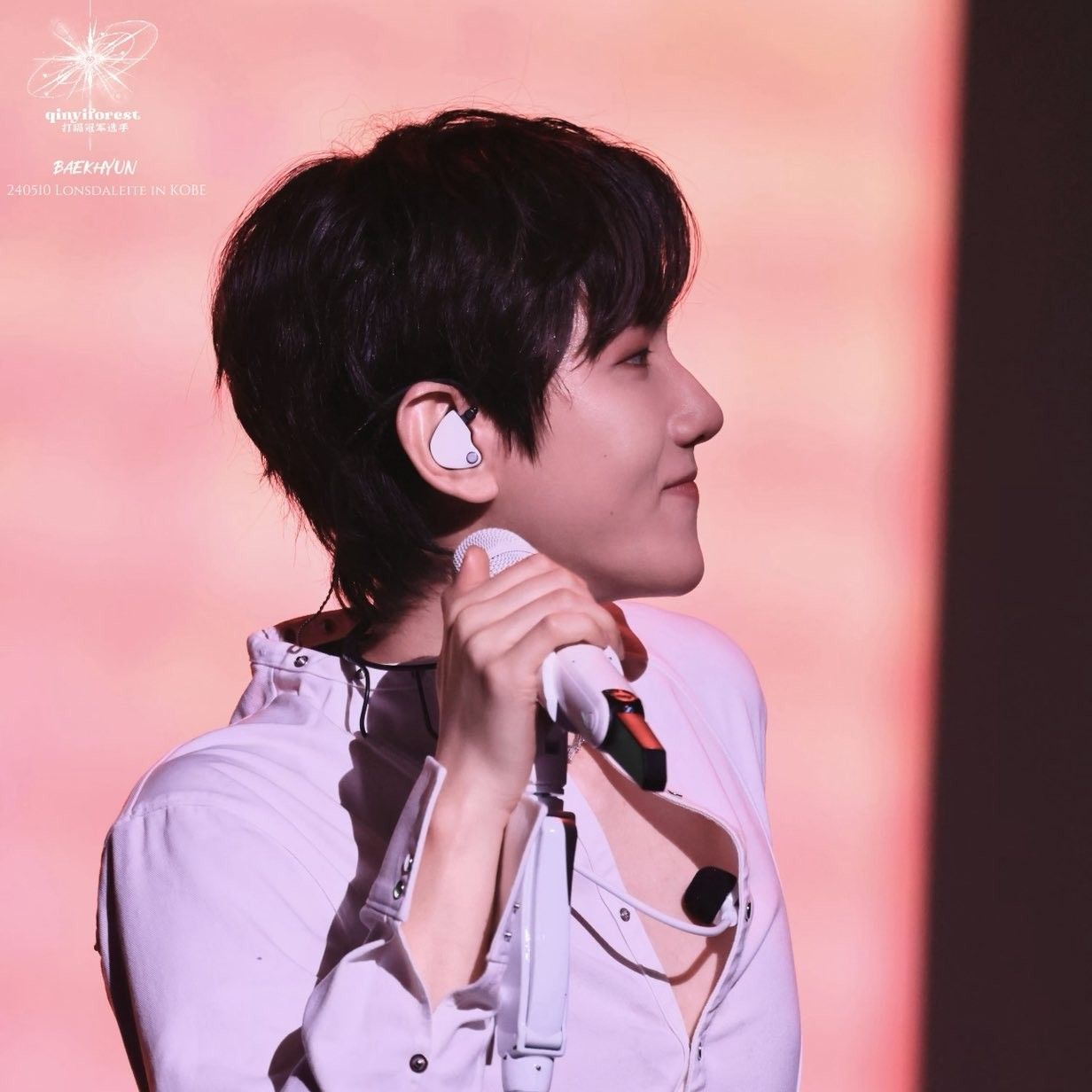 伯賢 (EXO)粉絲拍下的瞬間