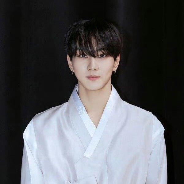 A moment captured by Jungwon (ENHYPEN)'s fan