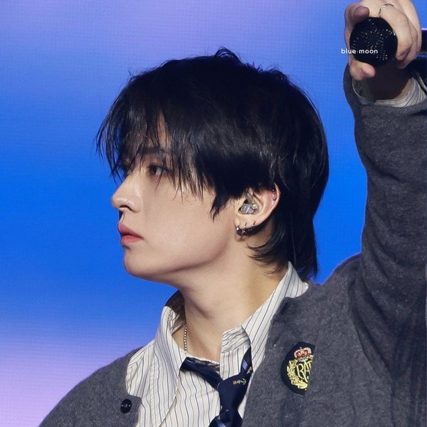 오늘 최애돌에서 빛나는 리노 (Stray Kids)의 대표 사진