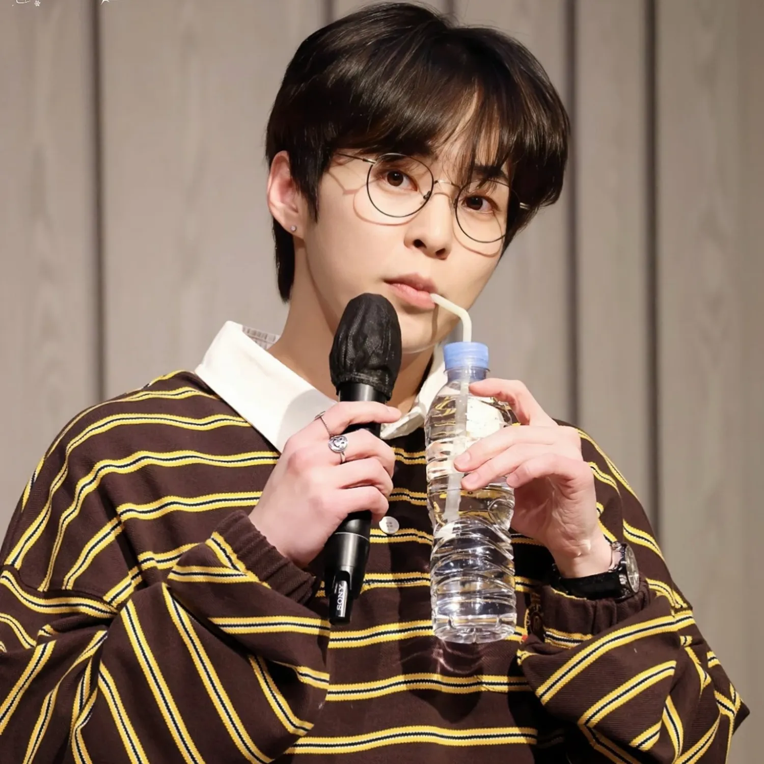 Behind-the-scenes cut of Xiumin (EXO)