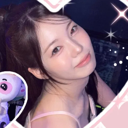 Recent activity shot of Ayaka (NiziU)