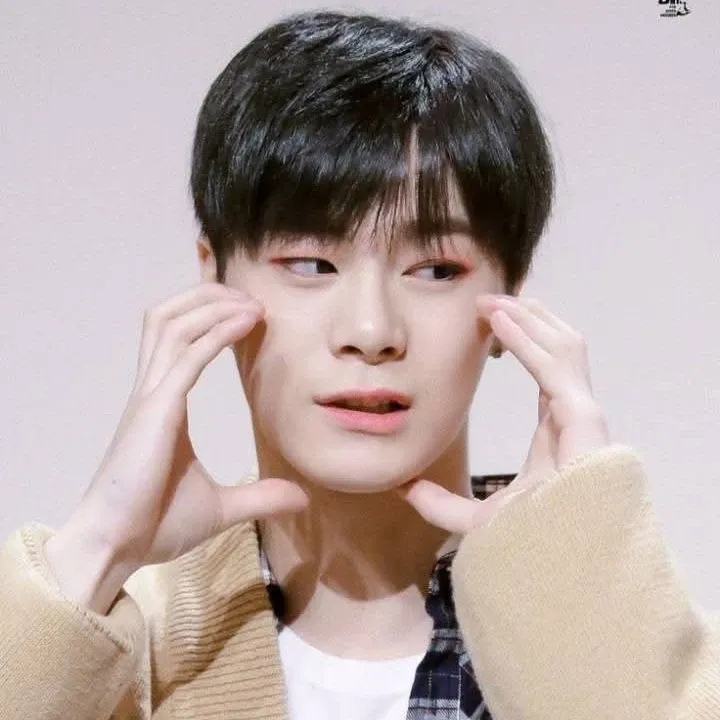 Recent activity shot of Moonbin (ASTRO)