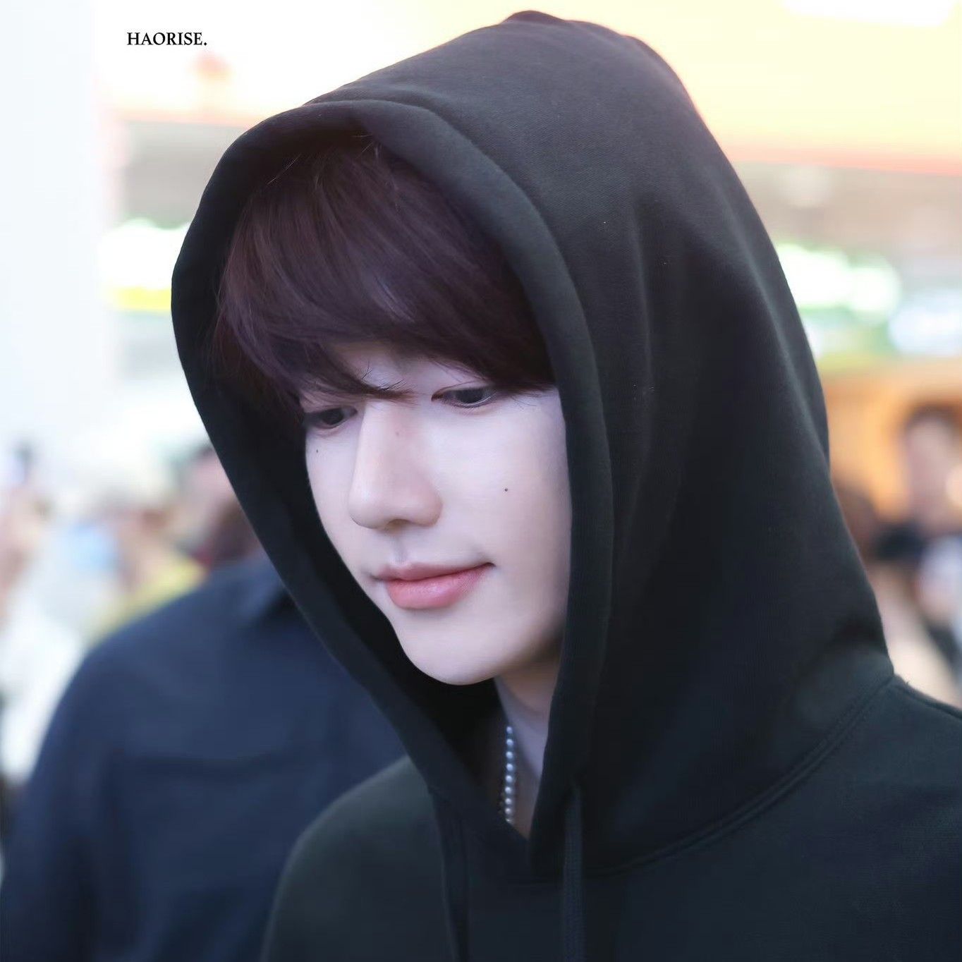 Behind-the-scenes cut of Zhang Hao (ZEROBASEONE)