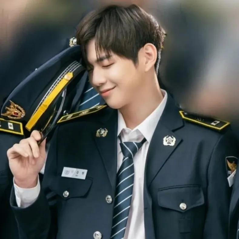 강다니엘의 비하인드 컷