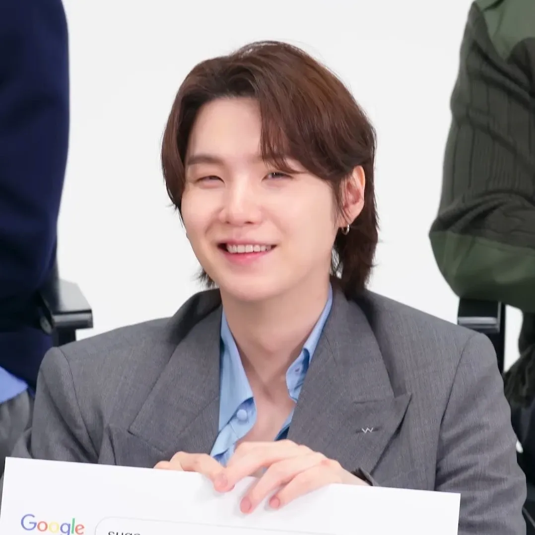 Momen yang diabadikan oleh penggemar SUGA (BTS)