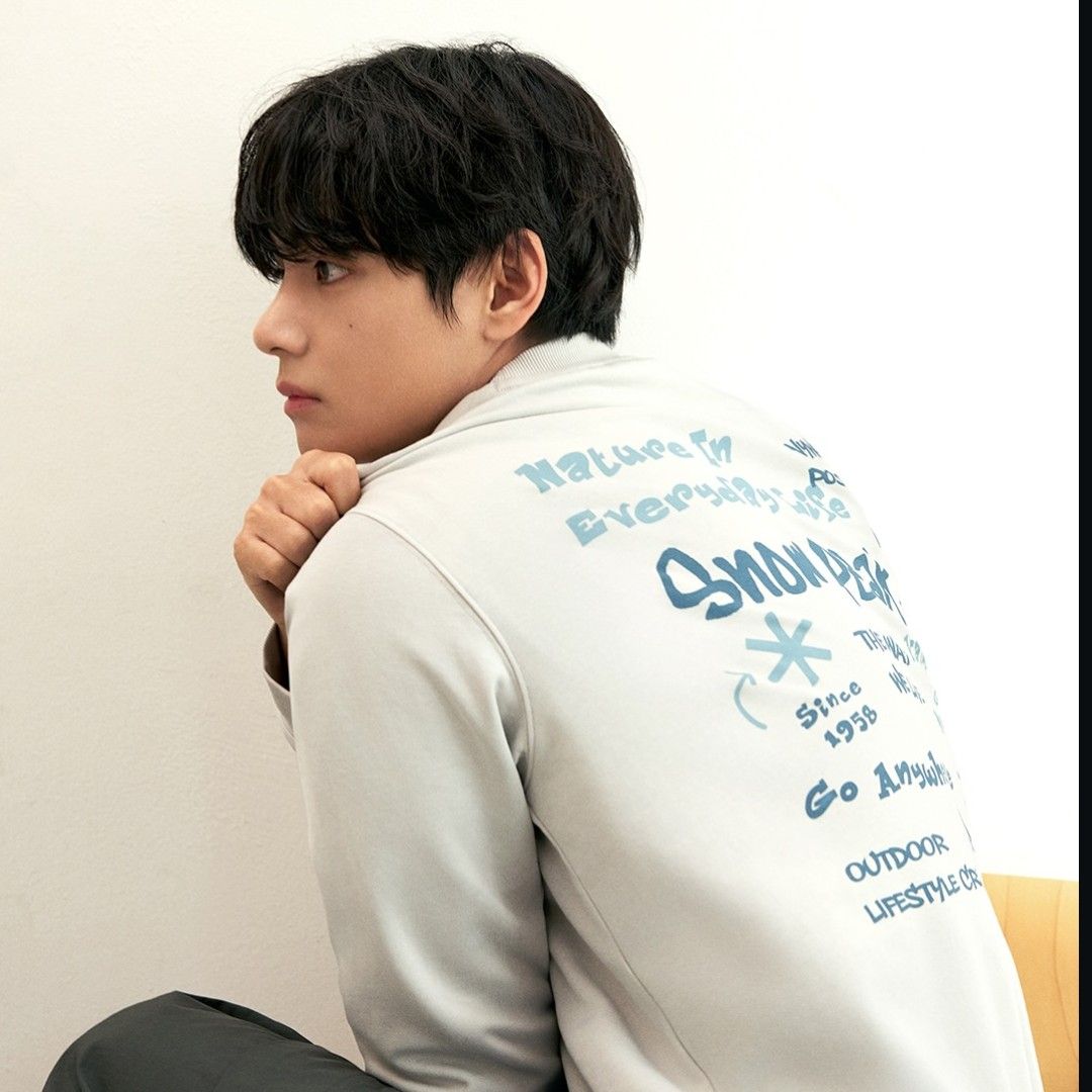 뷔 (방탄소년단) 최근 활동샷