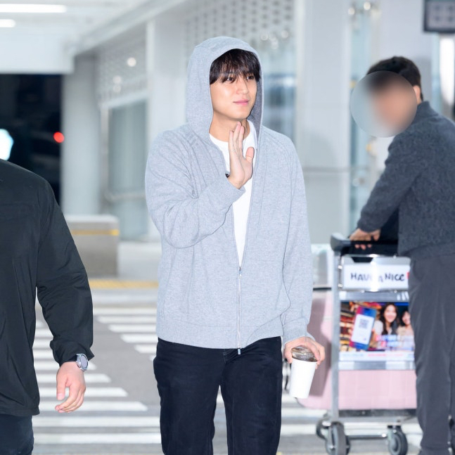 Recent activity shot of Mingyu (SEVENTEEN)