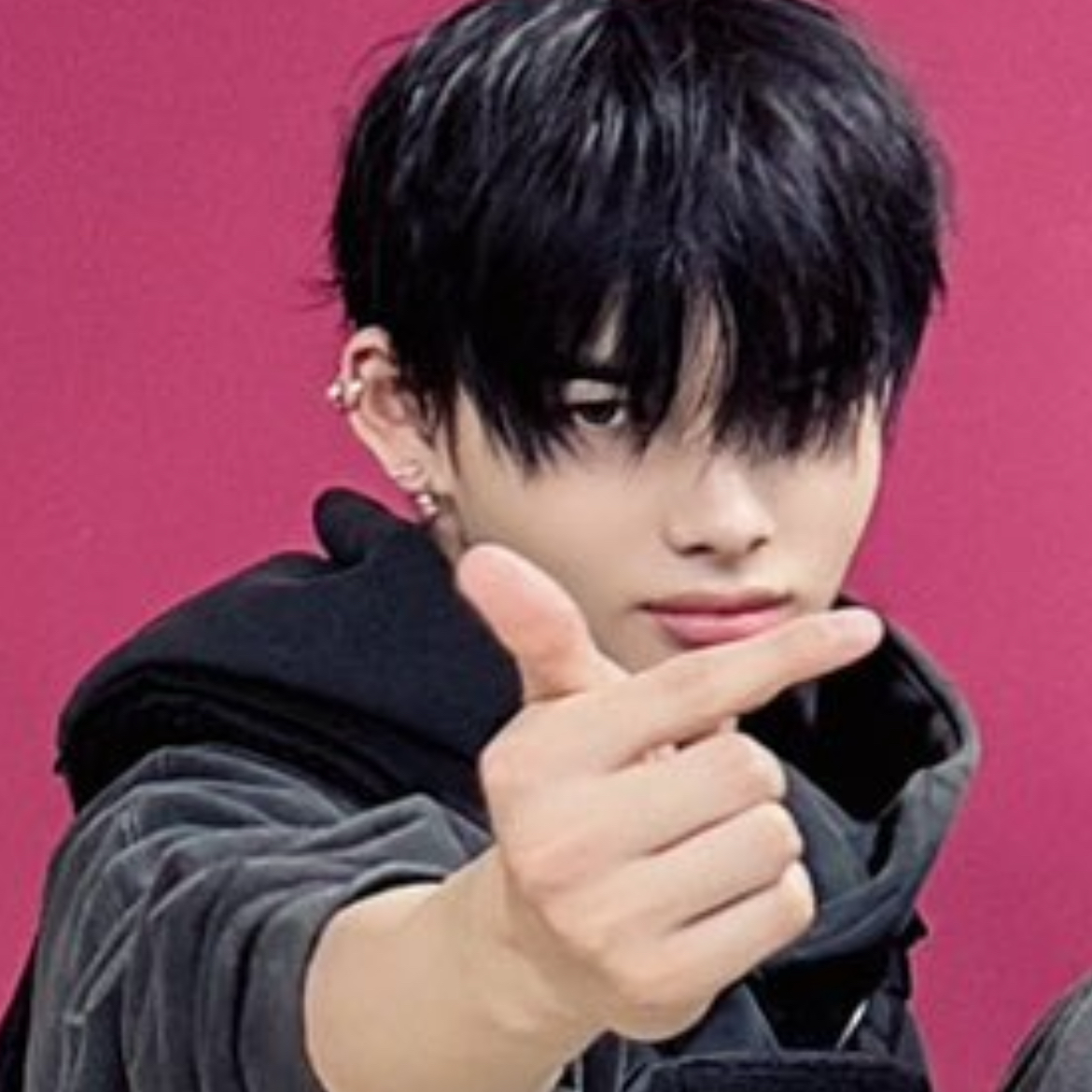 NI-KI (ENHYPEN)的最新照片