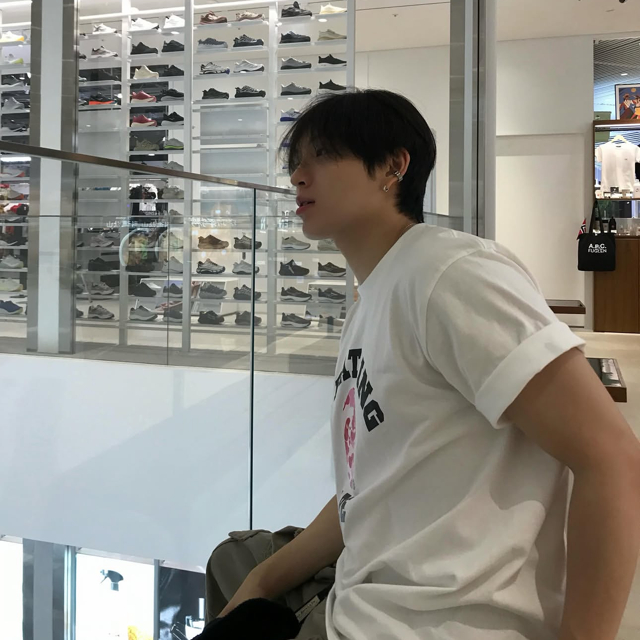 Latest photo of HEECHAN (DKB)
