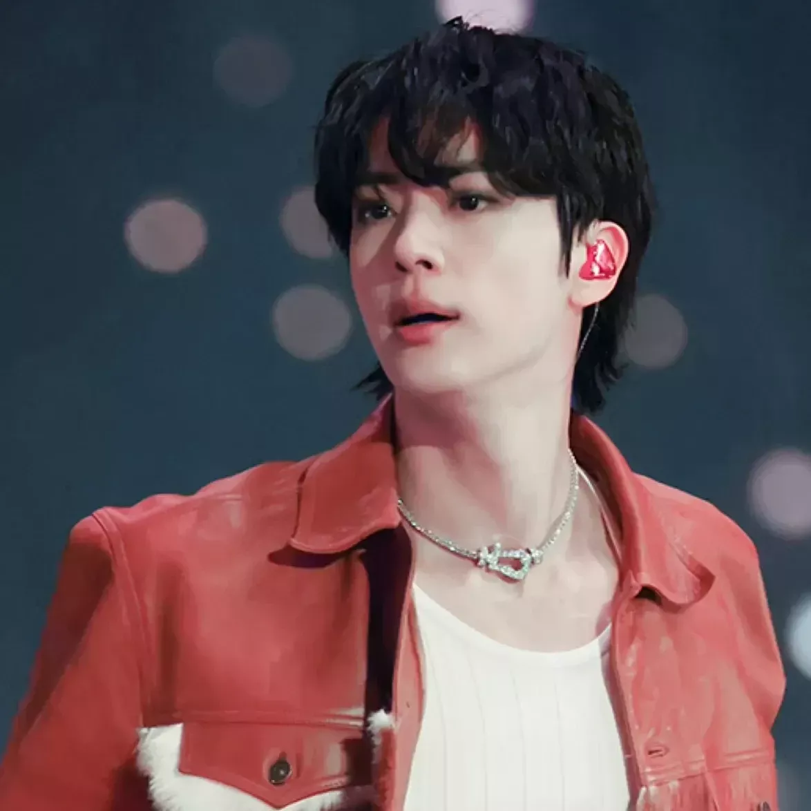 진 (방탄소년단)의 비하인드 컷