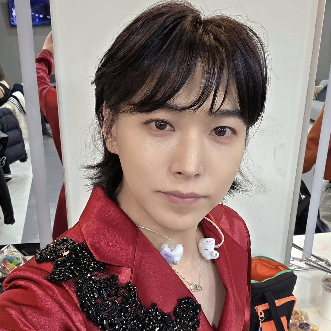 Behind-the-scenes cut of Sungmin (Super Junior)