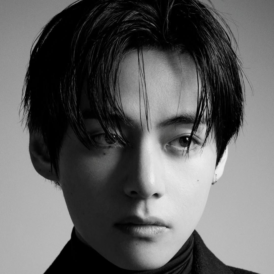 V (BTS)の最近の活動写真