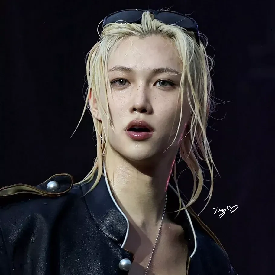Behind-the-scenes cut of Felix (Stray Kids)
