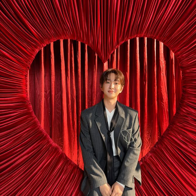 Latest photo of Onew (SHINee)