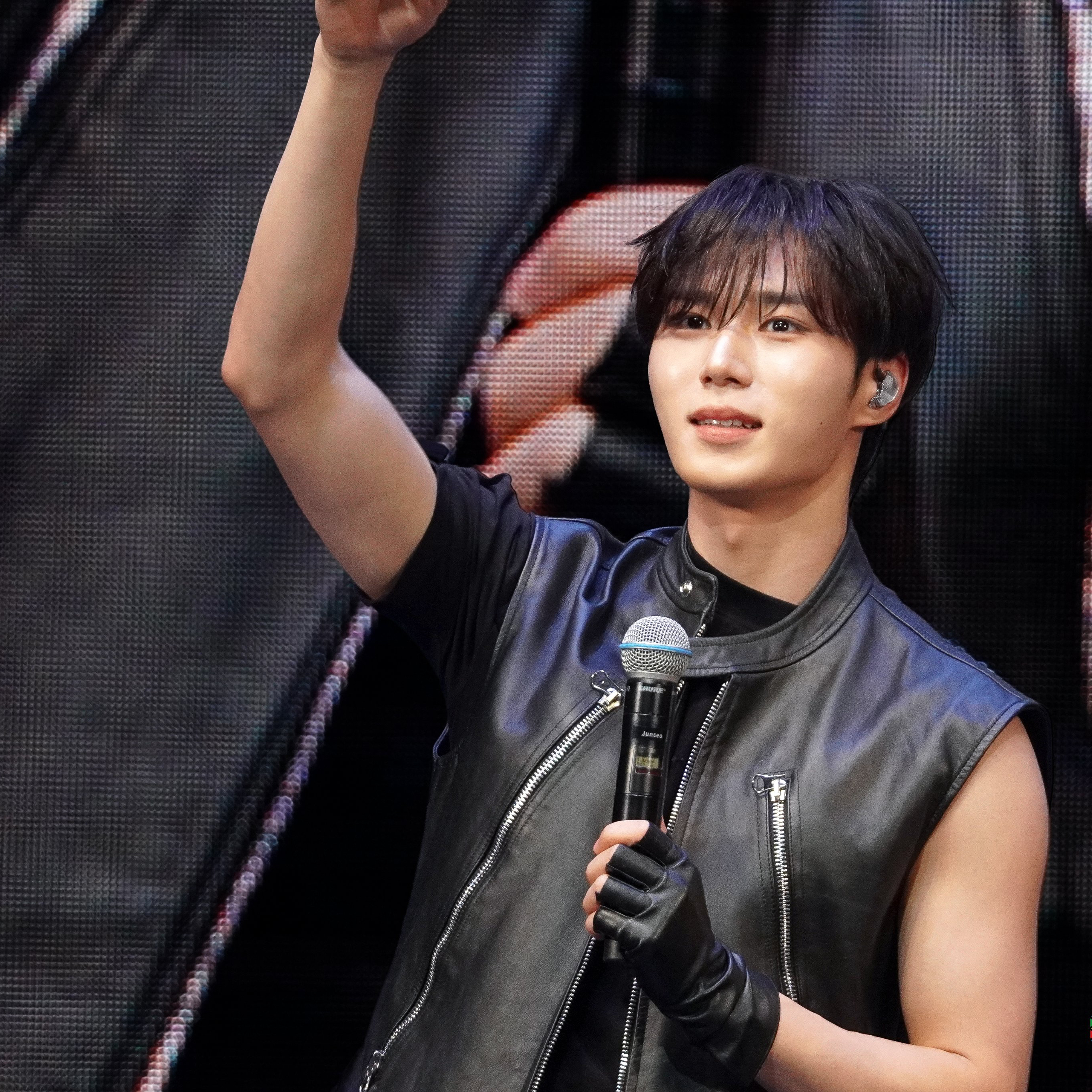 金俊抒 (ALPHA DRIVE ONE)的最新照片