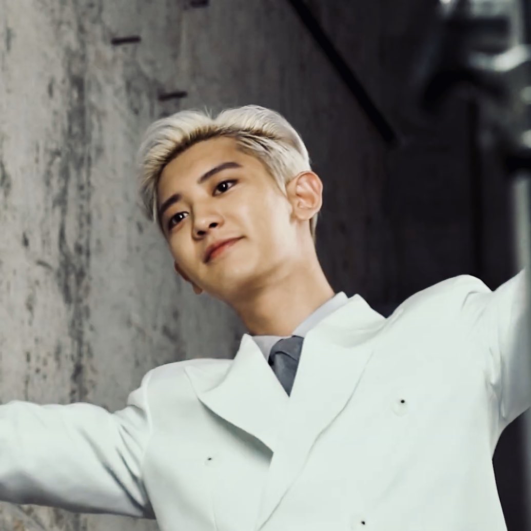 燦烈 (EXO)粉絲拍下的瞬間