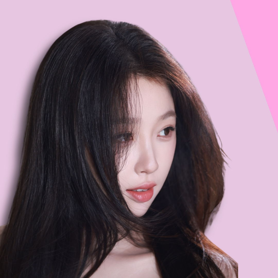 A moment captured by Esther Yu's fan