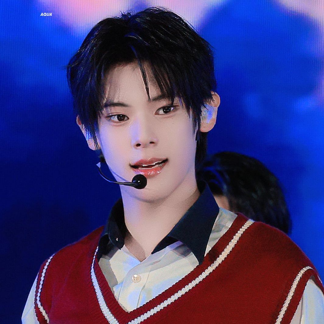 A moment captured by Nicholas (SMTR25)'s fan